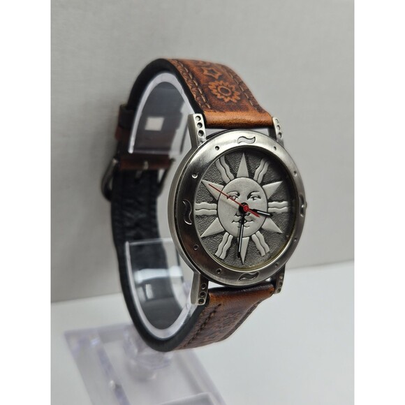 Vintage CS Ltd Hong Kong Celestial Sun Face Quartz Watch New Battery Brown Strap main image 12